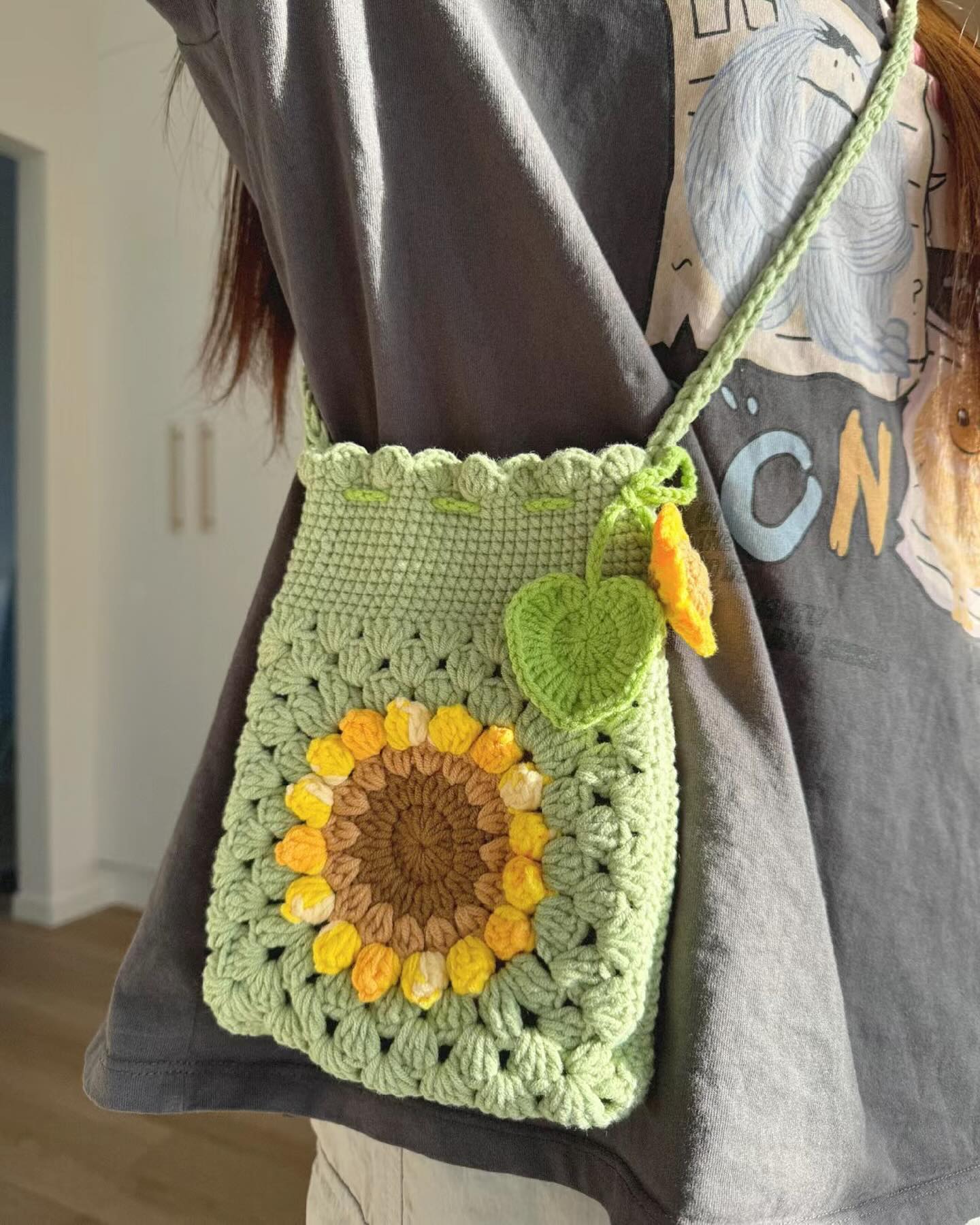 Sunflower Crochet Phone Bag - Crochet Start